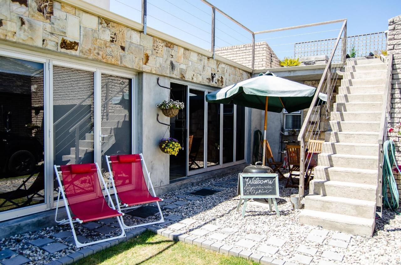 Water'S Edge Apartment Лангебан Екстериор снимка